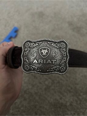 Kids Ariat belt